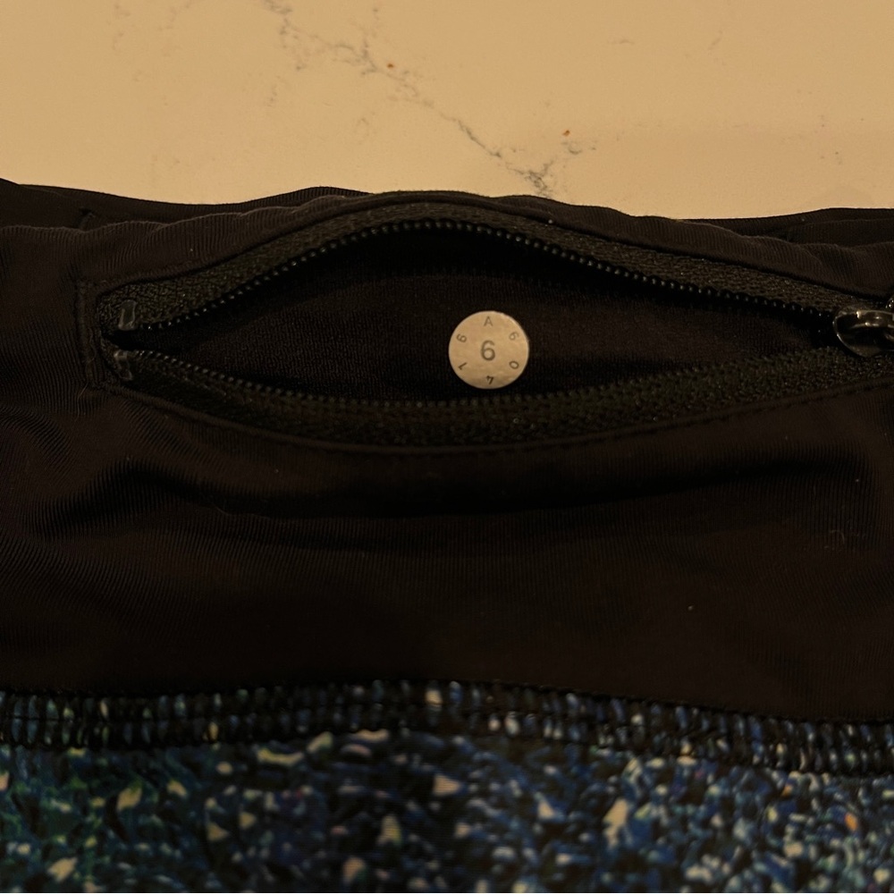 Set of 4 Lululemon Speed Up Running Shorts Size 6 - Picture 8 of 14